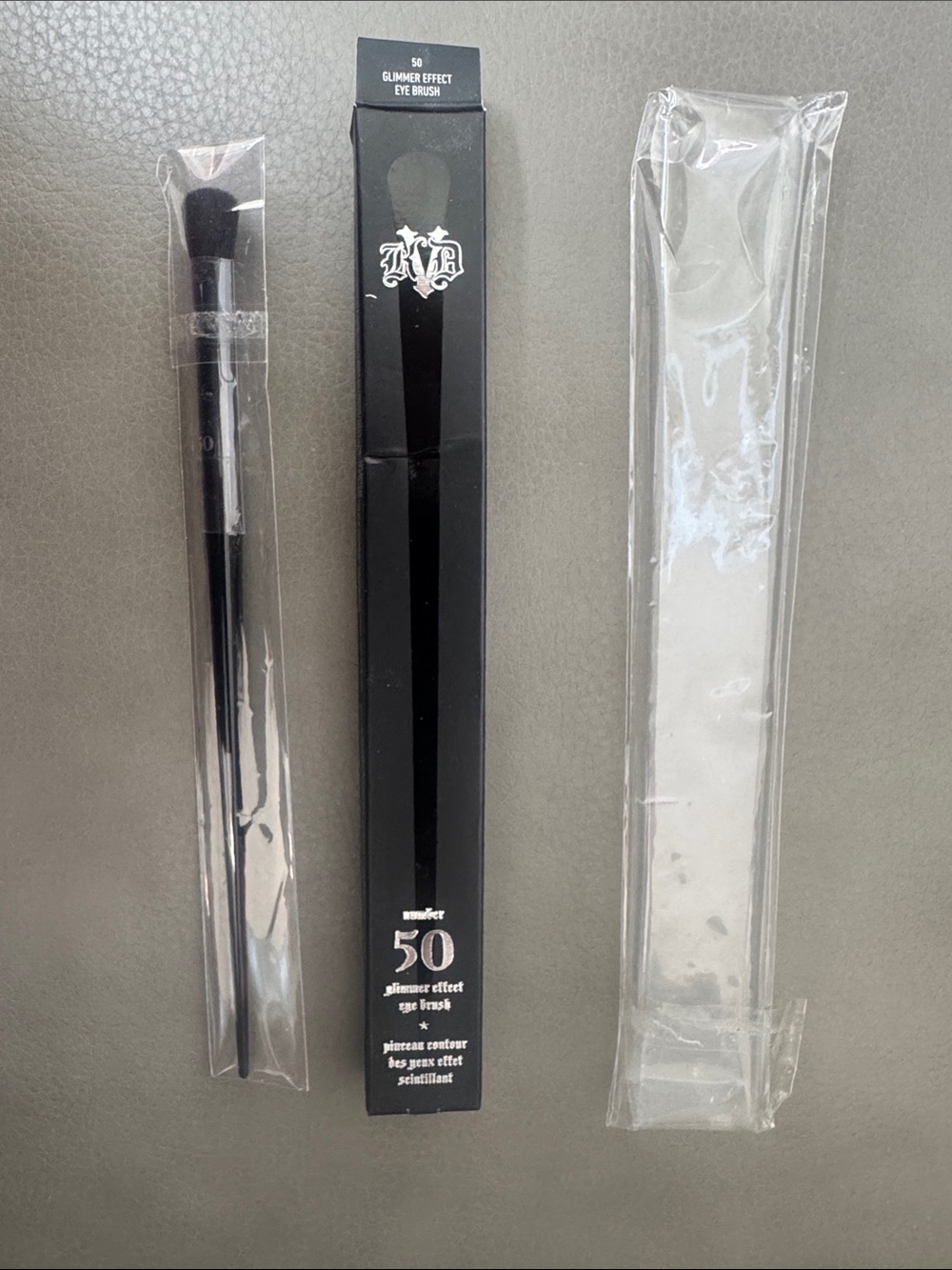 Kat Von D 50 Glimmer Effect Eye Brush - Black